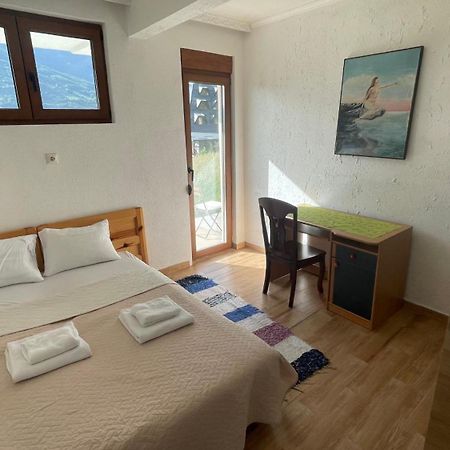 Visitor Yard Bed & Breakfast Plav Ngoại thất bức ảnh